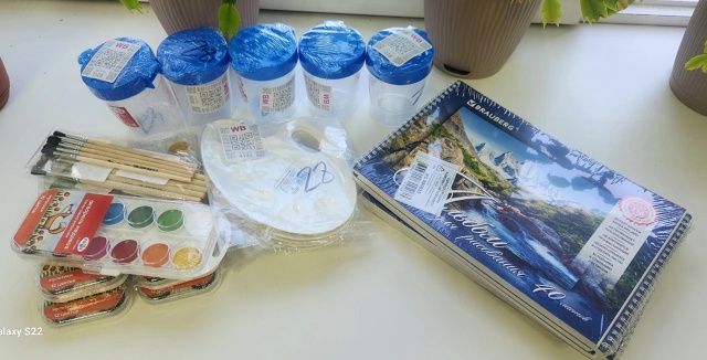 Продолжается наша благотворительная акция "Соберем ребёнка в школу"!