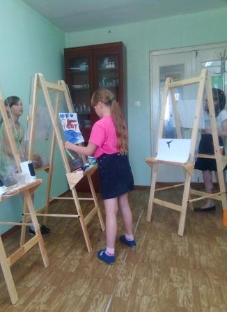 Выставка рисунков «Навечно в памяти народной»