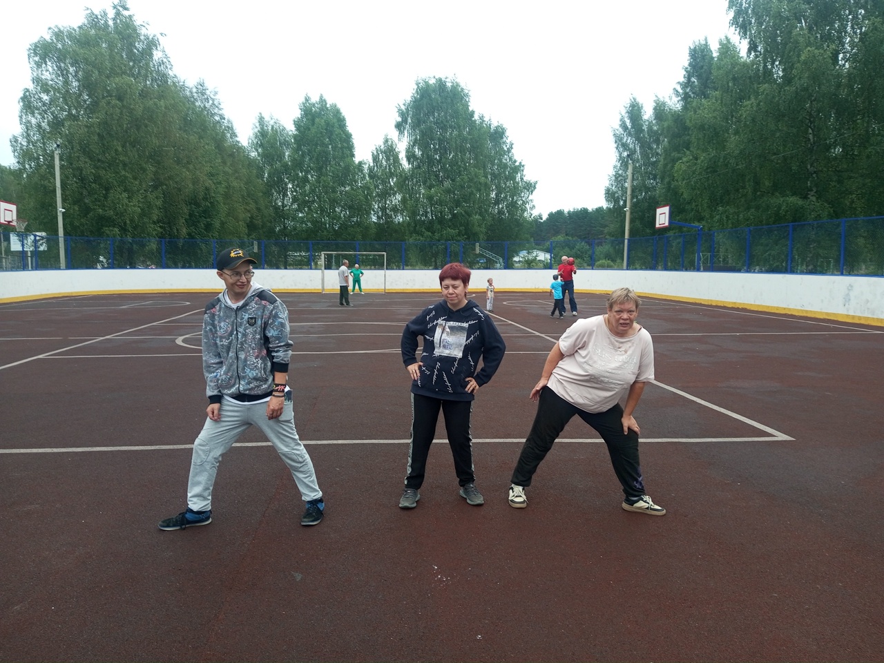 Ребята из социально-реабилитационной службы «Мы вместе» вернулись к спортивным занятиям после летнего отдыха.